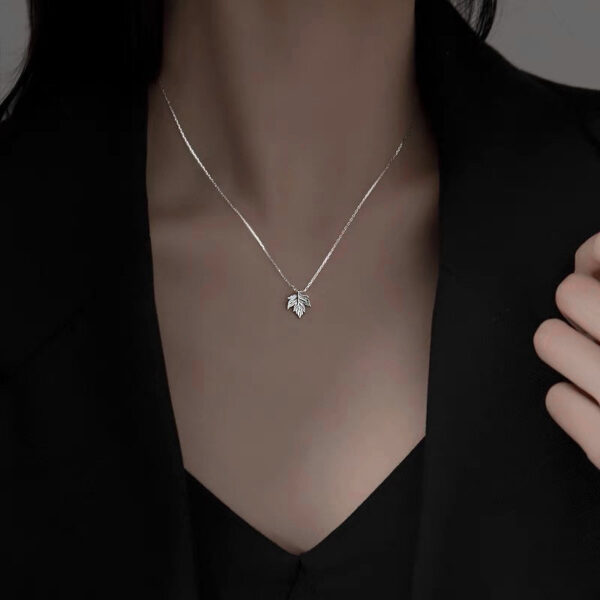 Trendy Minimalist Maple Leaf Necklace - Image 2